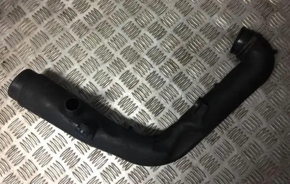 Volkswagen Golf V Intercooler hose/pipe 1k0129654aa