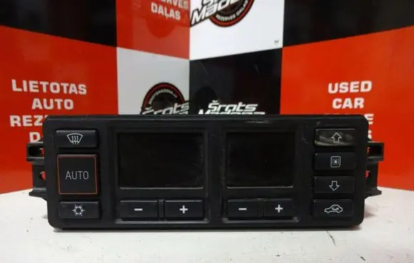 Audi A3 S3 8P Climate control unit 8L0820043D