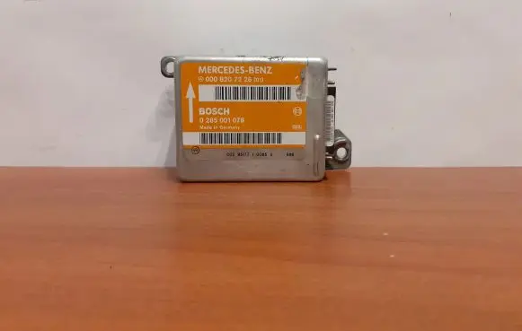 Mercedes-Benz E W124 Airbag control unit/module 3629 0008207226