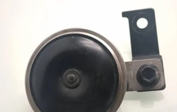 Nissan Navara D23 Horn signal 256104JA0A E13000114