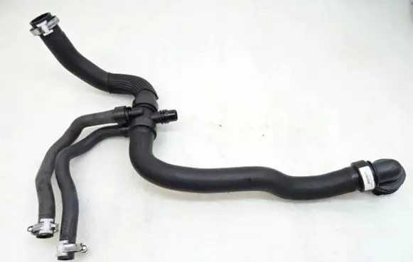 Citroen C5 Aircross Engine coolant pipe/hose C106220P