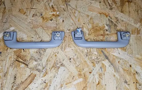 Toyota Prius+ (ZVW40) Front interior roof grab handle