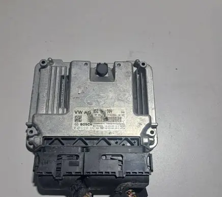 Volkswagen Golf Sportsvan Engine control unit/module 0261S16449 03L907309A 1039S03674