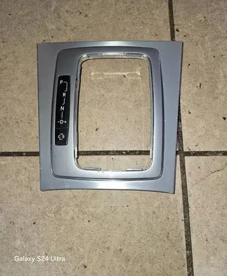 Mercedes-Benz C AMG W204 Gear shifter surround trim plastic A2042670288