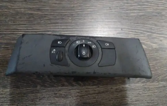 BMW 5 E60 E61 Light switch 6925288 0003093133600 33290402