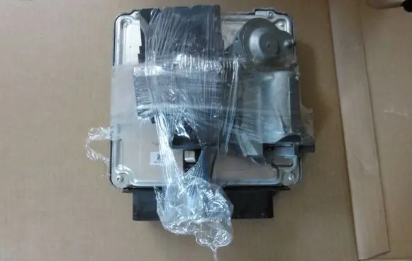 Volkswagen Crafter Engine ECU kit and lock set O3L906012D