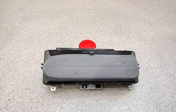 Passenger airbag