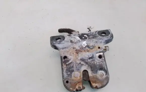 Audi A3 S3 8L Tailgate/trunk/boot lock/catch/latch
