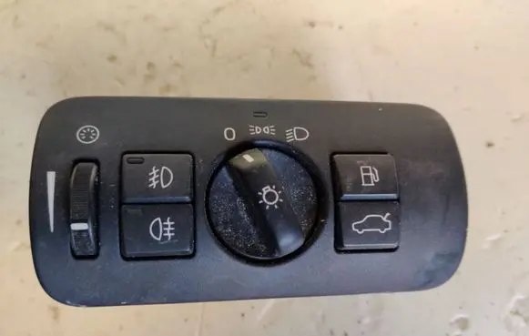 Volvo XC60 Light switch 30739414
