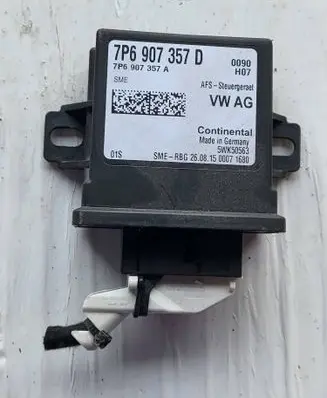 Volkswagen Golf Sportsvan Light module LCM 7P6907357D 7P6907357A