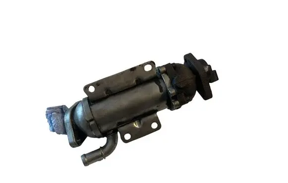 Renault Trafic II (X83) EGR valve cooler 8200505409