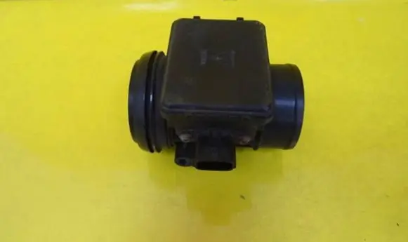 Mazda Demio Mass air flow meter E5T52171