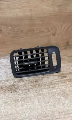 Volvo S70 V70 V70 XC Dashboard side air vent grill/cover trim 9177530