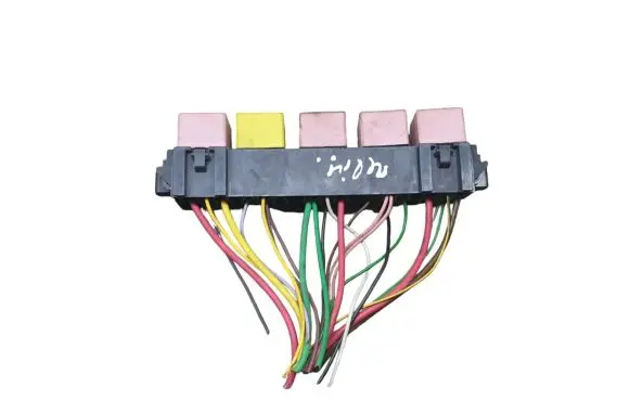 Renault Master II Relay mounting block 