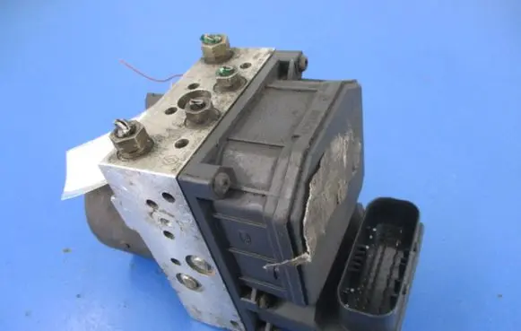 Renault Scenic I ABS Pump 8200090690
