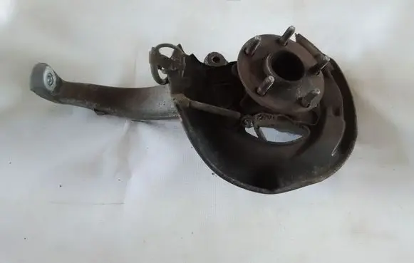 Lexus IS III XE30 Front wheel hub 4320253010