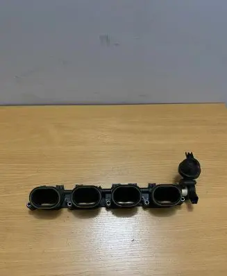 Audi RS5 Intake manifold 079133110BB 06E907386C