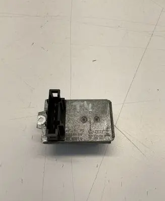 Volkswagen Transporter - Caravelle T4 Heater blower motor/fan resistor 701959263