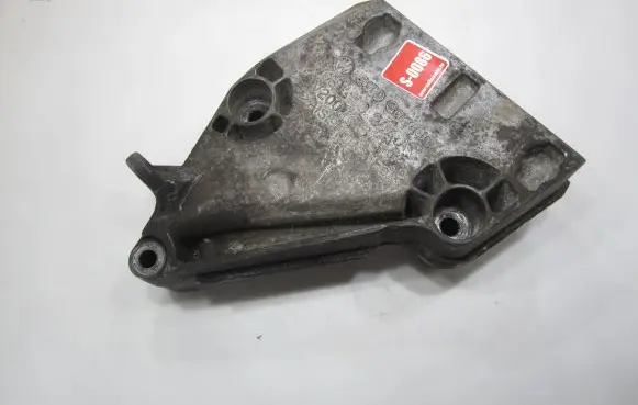 Volkswagen Polo V 6R Engine mounting bracket 03L199207A