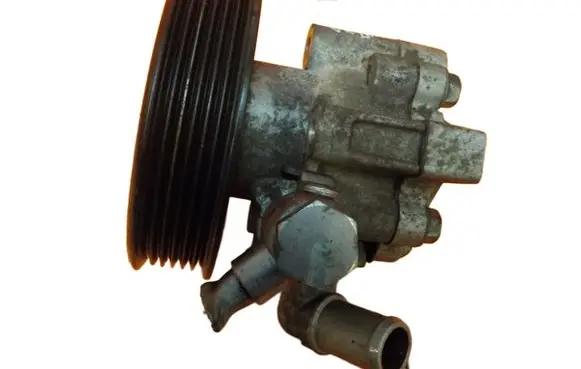 Opel Antara Power steering pump 96985600