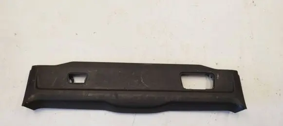 Volvo XC90 Tailgate trim 10158