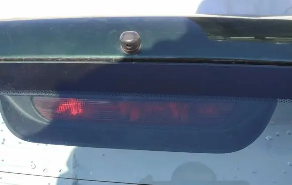 Mitsubishi Space Star Third/center stoplight