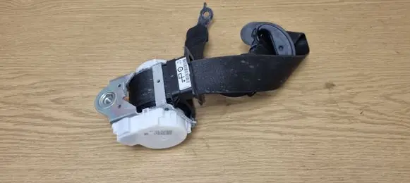 BMW 1 F20 F21 Front seatbelt 7243308