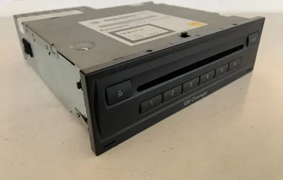Audi A6 S6 C7 4G CD/DVD changer 8X0035110B 8X0035110