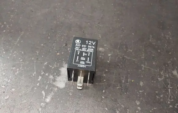 Skoda Superb B5 (3U) Other relay 3U0941597A