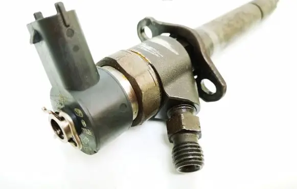 Volvo V70 Fuel injector 0445110078 30777314 2604