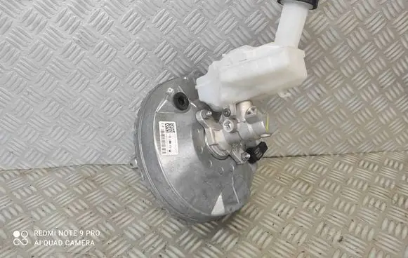 Dacia Sandero III Brake booster 472101095R