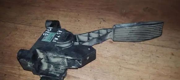 Opel Astra G Accelerator throttle pedal 0281002278 09128851al