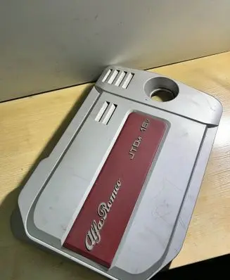 Alfa Romeo 159 Engine cover (trim)