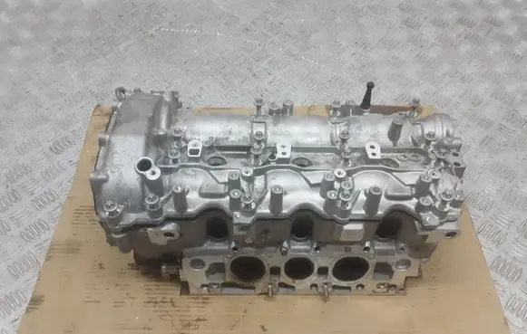 Mercedes-Benz C AMG W205 Engine head A2760162700 R2760162300