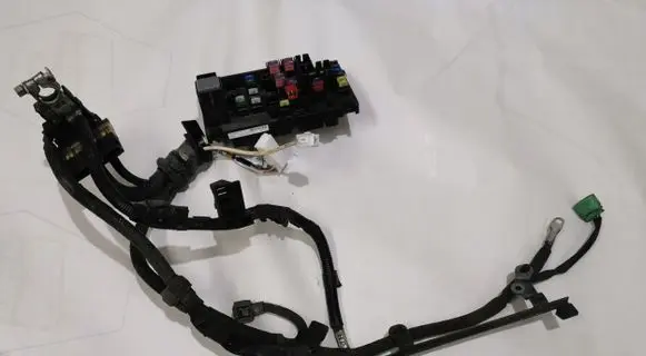 Subaru Forester SJ Relay mounting block 82241SG040