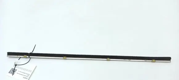 Mercedes-Benz COMPAKT W115 Rubber seal front coupe door window 