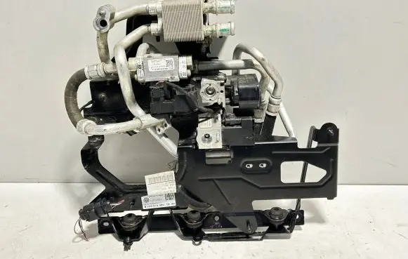Volkswagen Golf VII Air conditioning (A/C) system set 5QE971032 4M0816682D 5QE816037B