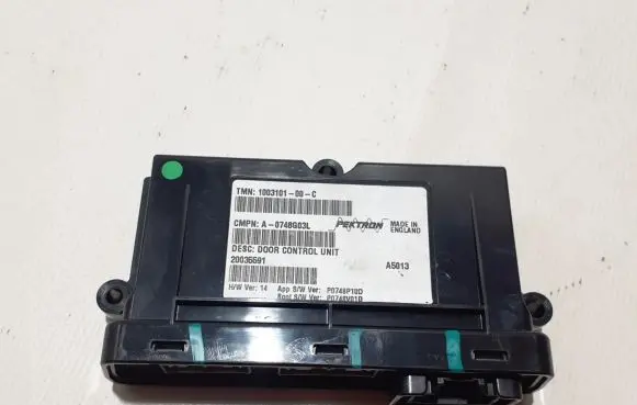 Tesla Model S Door control unit/module 1003101