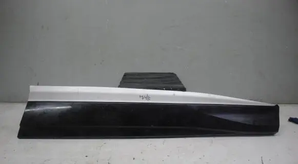 Audi Q4 Sportback e-tron Front door trim (molding)