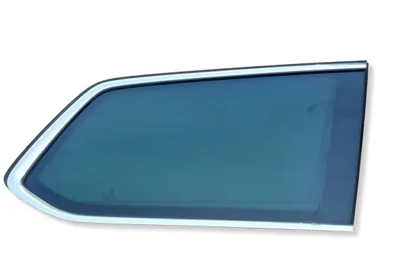 Volkswagen PASSAT B8 Rear side window 3G9845297