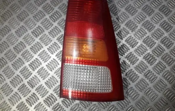 Ford Focus Rear/tail lights XS4X13N004EC