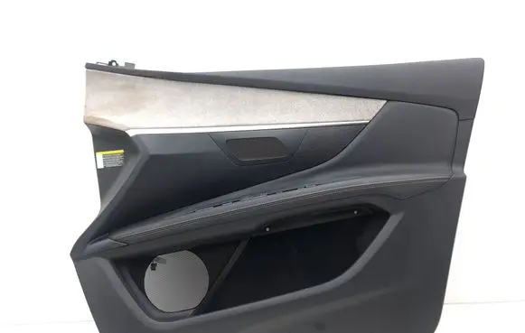 Peugeot 3008 II Front door card panel trim