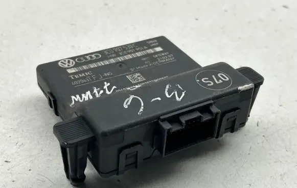 Volkswagen PASSAT B6 Gateway control module 3C0907530C 3C0907951A 402063