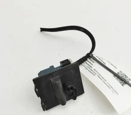Mercedes-Benz C W205 Fuel tank cap lock A0008207703