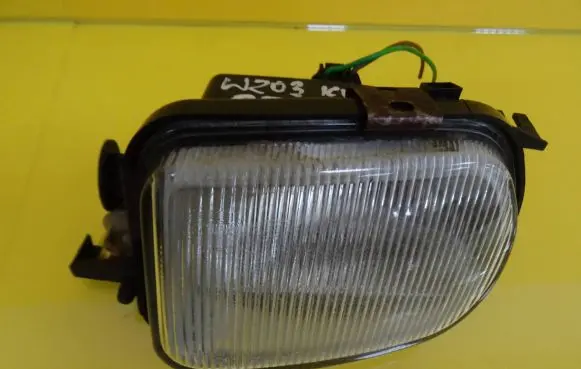 Mercedes-Benz C W203 Front fog light 2158200656 1NA00796702