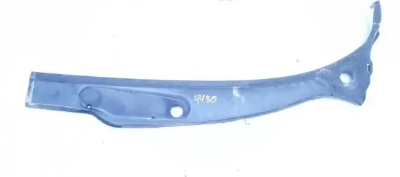 Peugeot 206 Wiper trim 9630607577