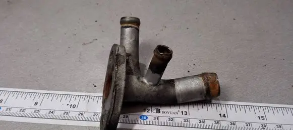 Mitsubishi Pajero Engine coolant pipe/hose