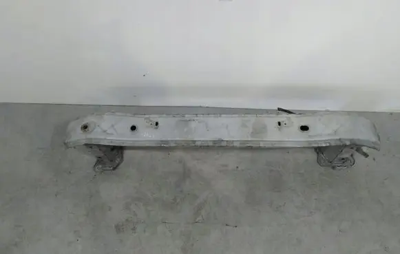 Volvo V50 Front bumper support beam 