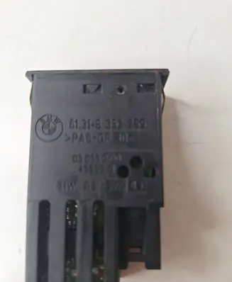 BMW 7 E38 Seat heating switch 61318352259 03055003 4595001