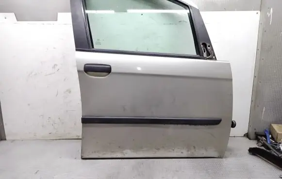 Fiat Idea Front door
